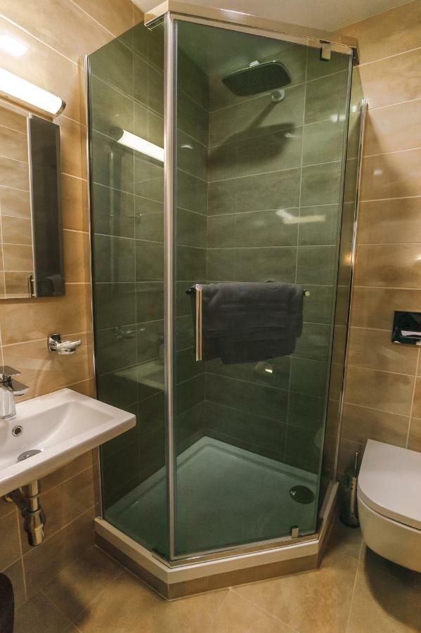 Raziotel Rishelyevskiy Cherson Exterior foto